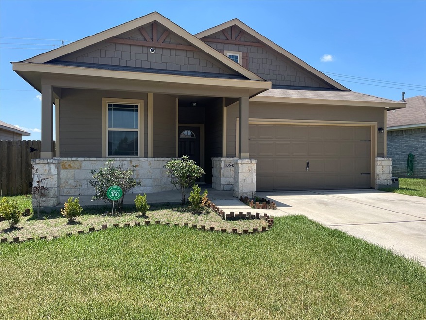 10647 Jordan Heights Dr, Houston, TX 77016 - photo 1