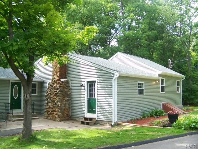 Welcome to 8 Spruce Trail!