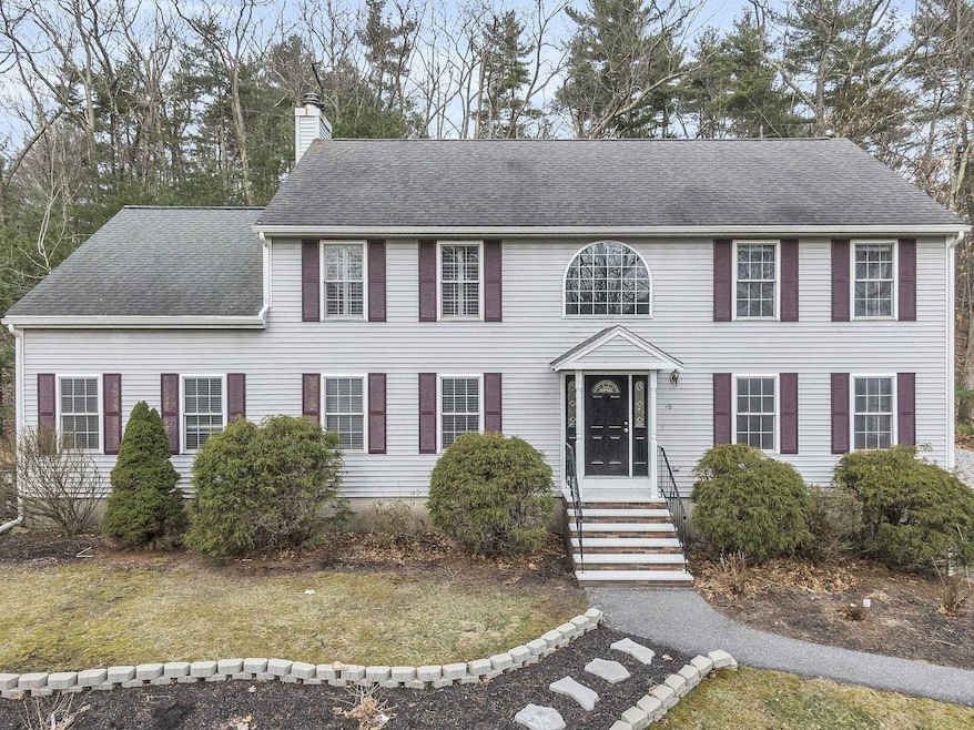 48 Wyndridge Cir, Pelham, NH 03076 - photo 1