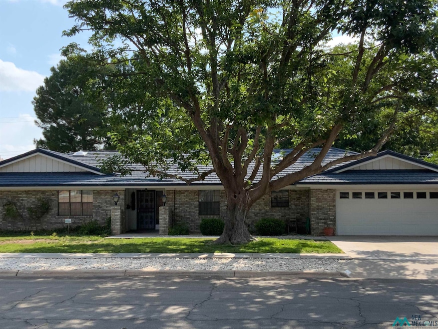 For Sale $375,900 • Co-Listing Agent