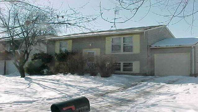 17784 Arlington Dr, Country Club Hills, IL 60478 - photo 1