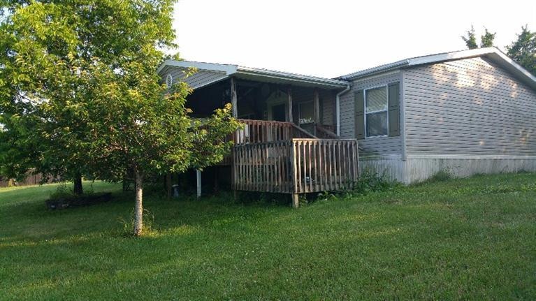 256 Parsons Ln, Harrodsburg, KY 40330 - photo 1