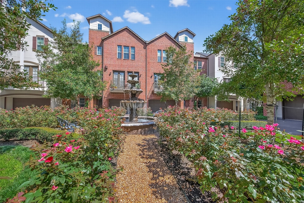 912 Lovett Blvd unit B, Houston, TX 77006 - photo 1