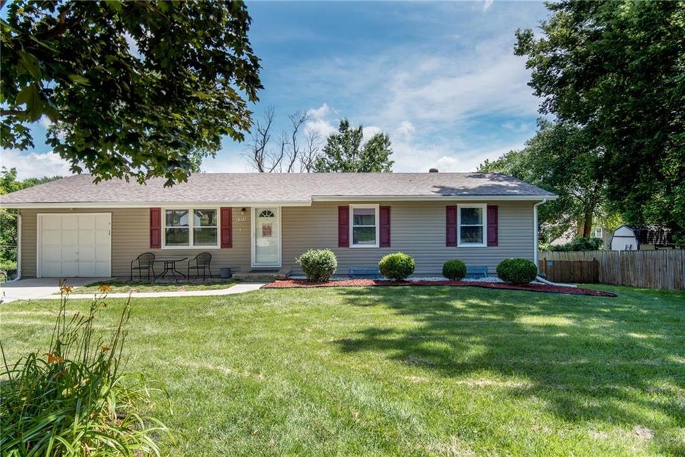 12131 W 69th St, Shawnee, KS 66216 - photo 1