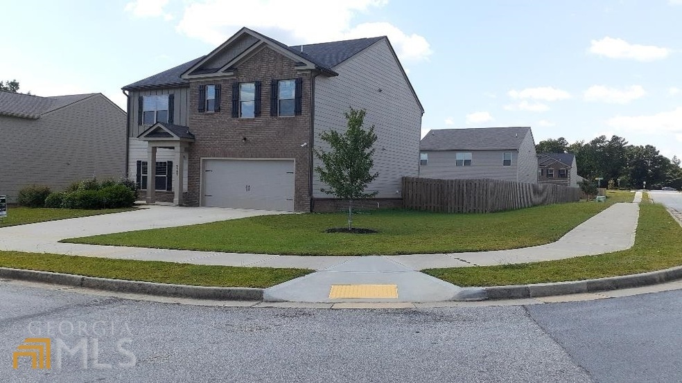 9785 Byrne Dr, Jonesboro, GA 30236 - photo 1