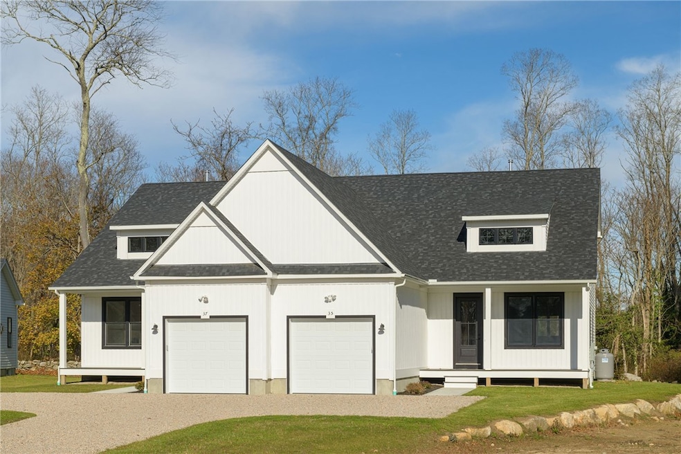 35 Whittier Dr, South Kingstown, RI 02879 - photo 1