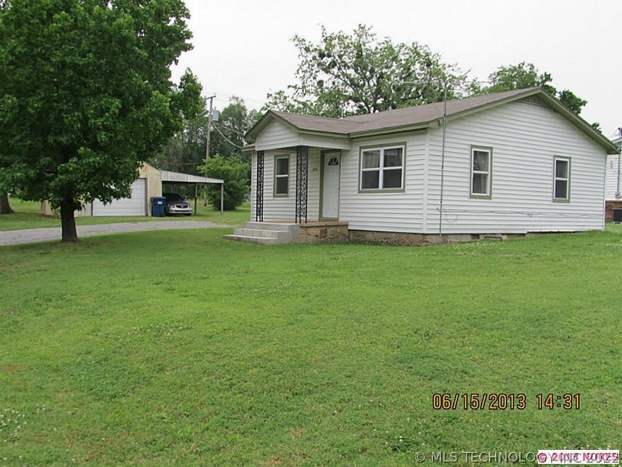Corner lot home w/heat and air installed. One car