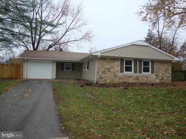 4002 Chelmont Ln, Bowie, MD 20715 - photo 1