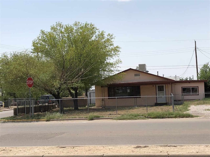 2501 Pecan Dr, Alamogordo, NM 88310 - photo 1