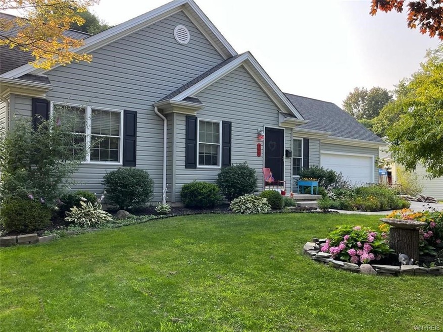 760 Niagara Pkwy, North Tonawanda, NY 14120 - photo 1