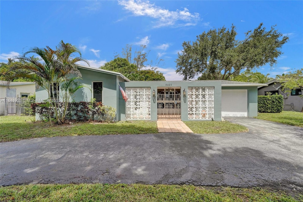 5421 SW 94th Ave, Cooper City, FL 33328 - photo 1