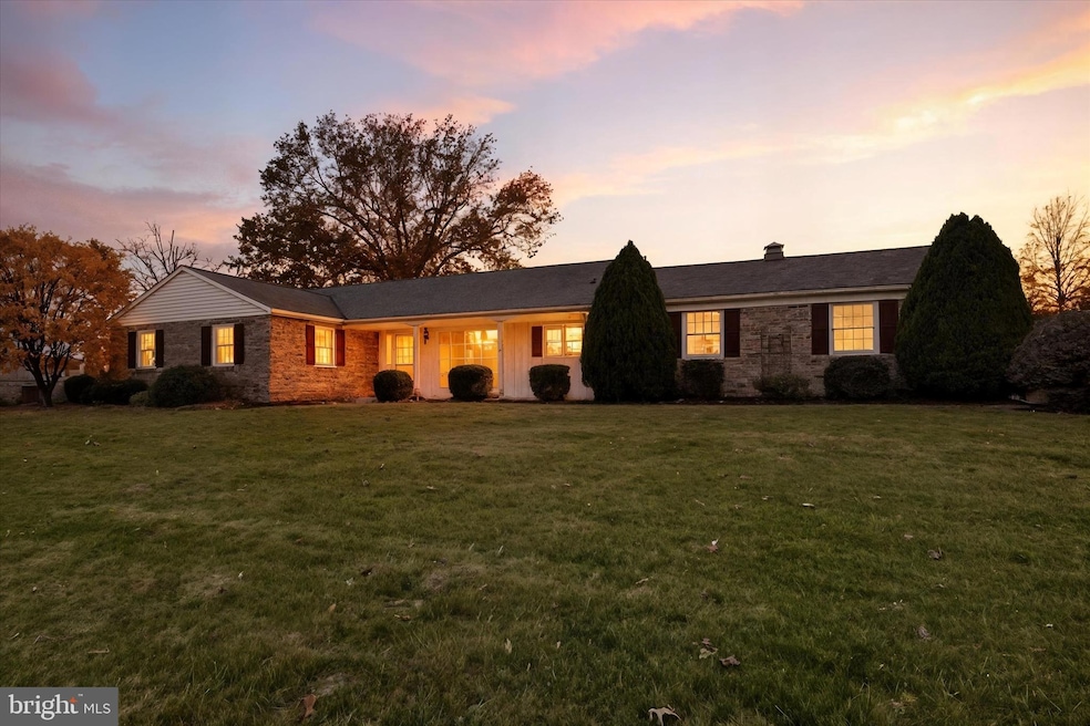 Pending $349,900 • Co-Listing Agent