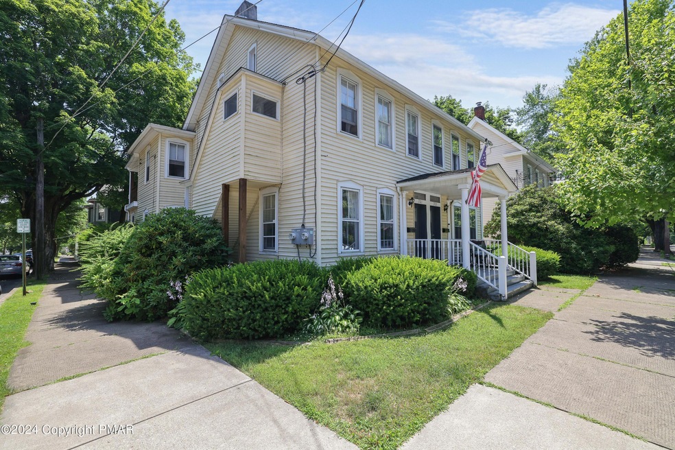 701 Scott St, Stroudsburg, PA 18360 - photo 1