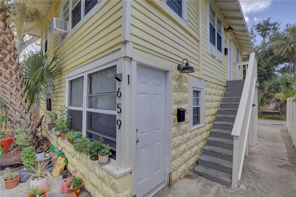 Sold $250,000 • Co-Listing Agent