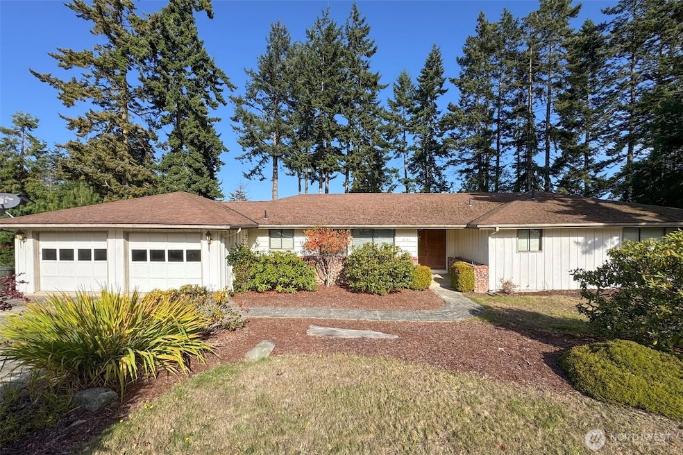 2131 W 7th St, Port Angeles, WA 98363 - photo 1