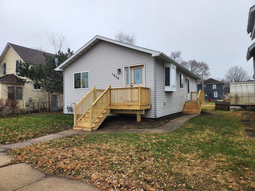 1009 1st Ave SW, Austin, MN 55912 - photo 1