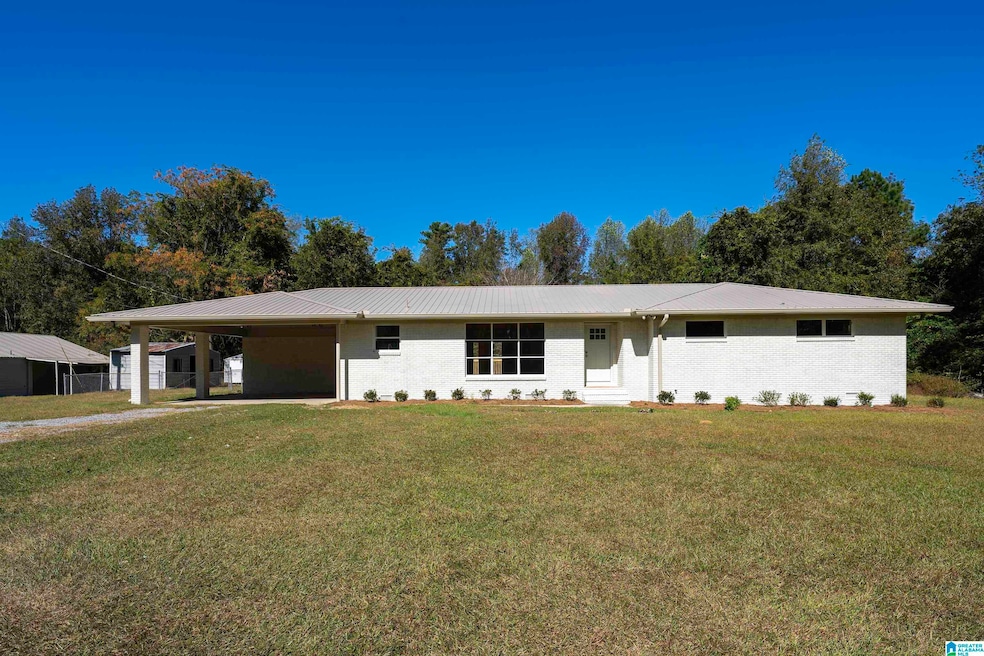 9389 Central Rd, Warrior, AL 35180 - photo 1