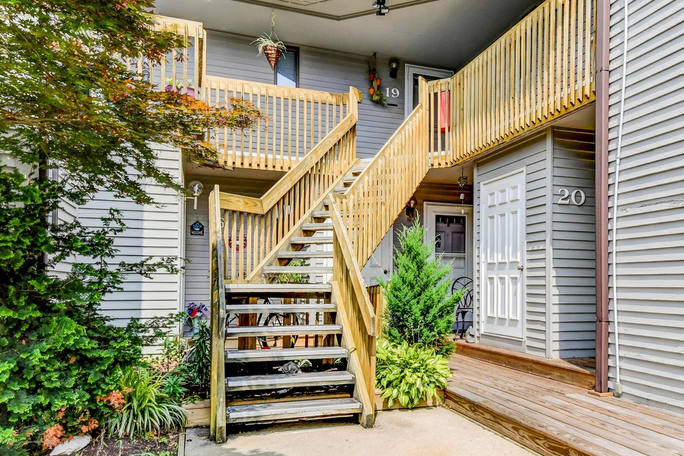 003_Front Entry