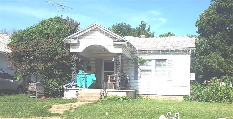 630 N Hobson Ave, Shawnee, OK 74801 - photo 1