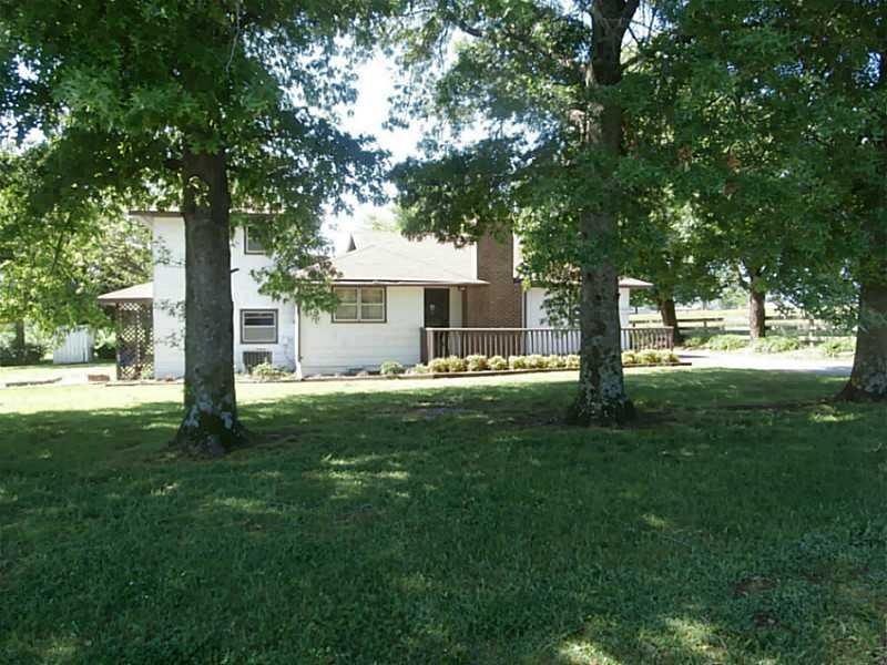 801 Butler Rd, Prairie Grove, AR 72753 - photo 1