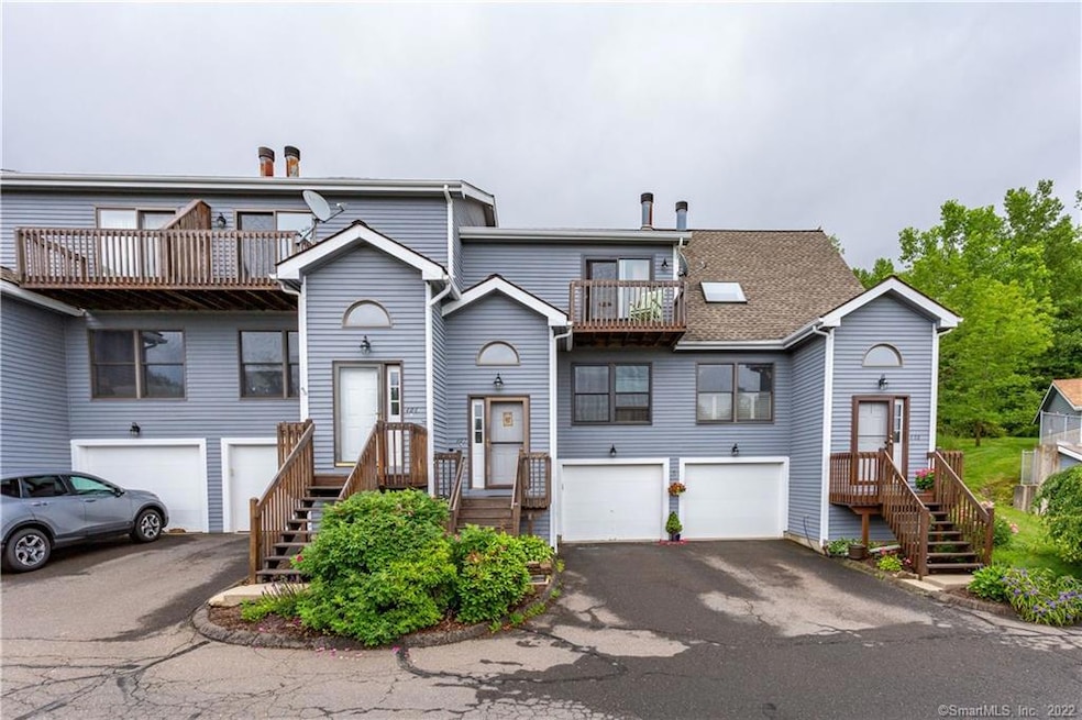 407 Lake Vista Dr, East Hampton, CT 06424 - photo 1