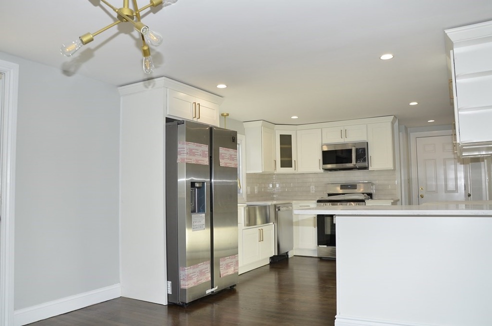 41 Welles Ave unit 1, Dorchester Center, MA 02124 - photo 1