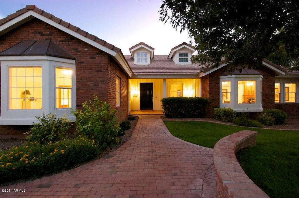 1015 E Caroline Ln, Tempe, AZ 85284 - photo 1