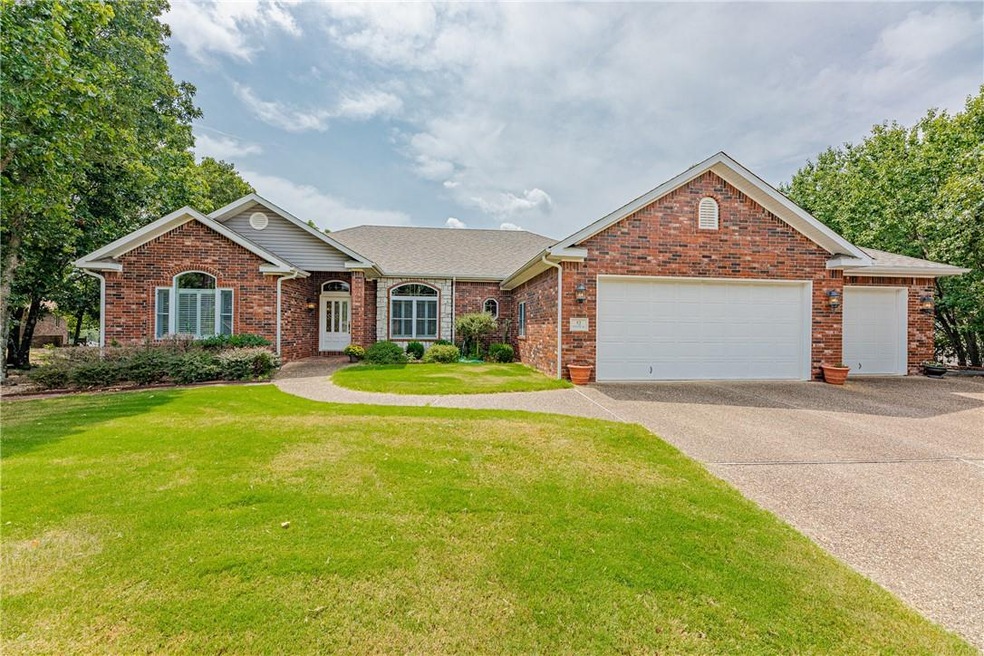 52 Mckenzie Dr, Bella Vista, AR 72715 - photo 1