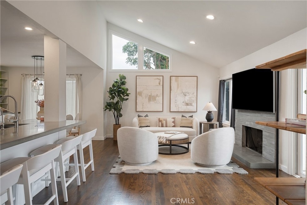 Sold $1,215,000 • Co-Listing Agent