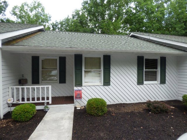 904 Club Cir, Daniels, WV 25832 - photo 1