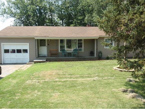 4 Ray Ct, Allenstown, NH 03275 - photo 1