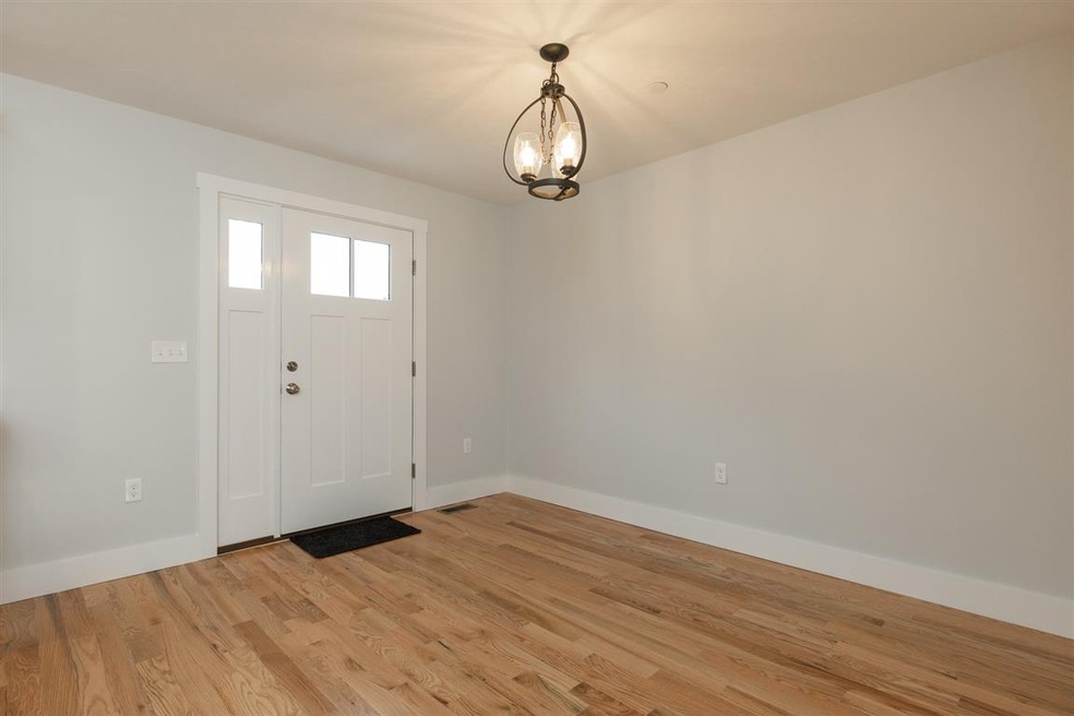 68 Stillwater Cir unit 19, Somersworth, NH 03878 - photo 1