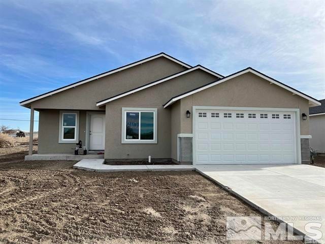 823 Great Basin Ln, Fallon, NV 89406 - photo 1