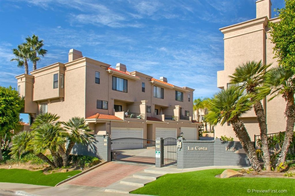 2982 Luciernaga St unit 5, Carlsbad, CA 92009 - photo 1