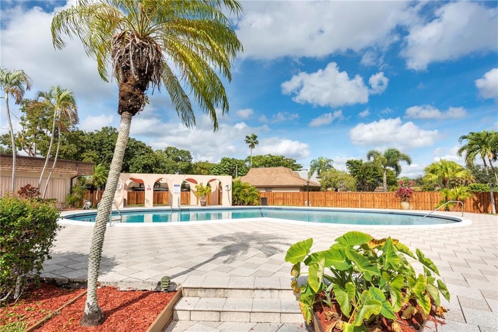 7325 SW 26th Ct unit 22, Davie, FL 33314 - photo 1
