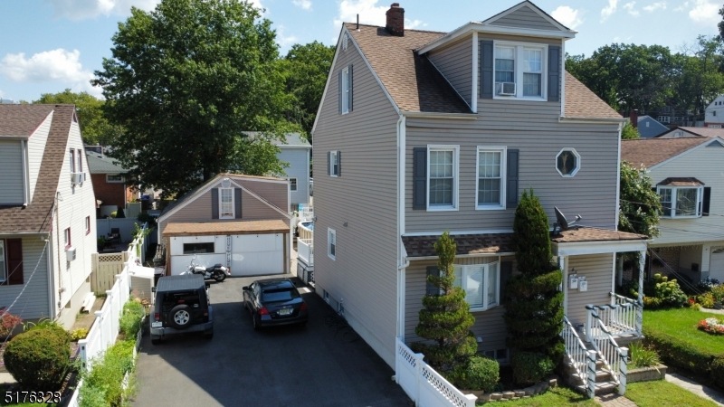 Sold $542,400 • Co-Listing Agent