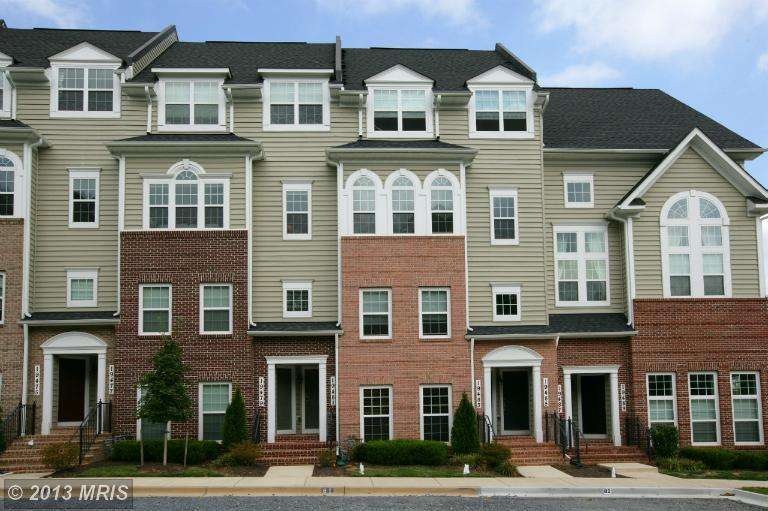 19481 Dover Cliffs Cir, Germantown, MD 20874 - photo 1