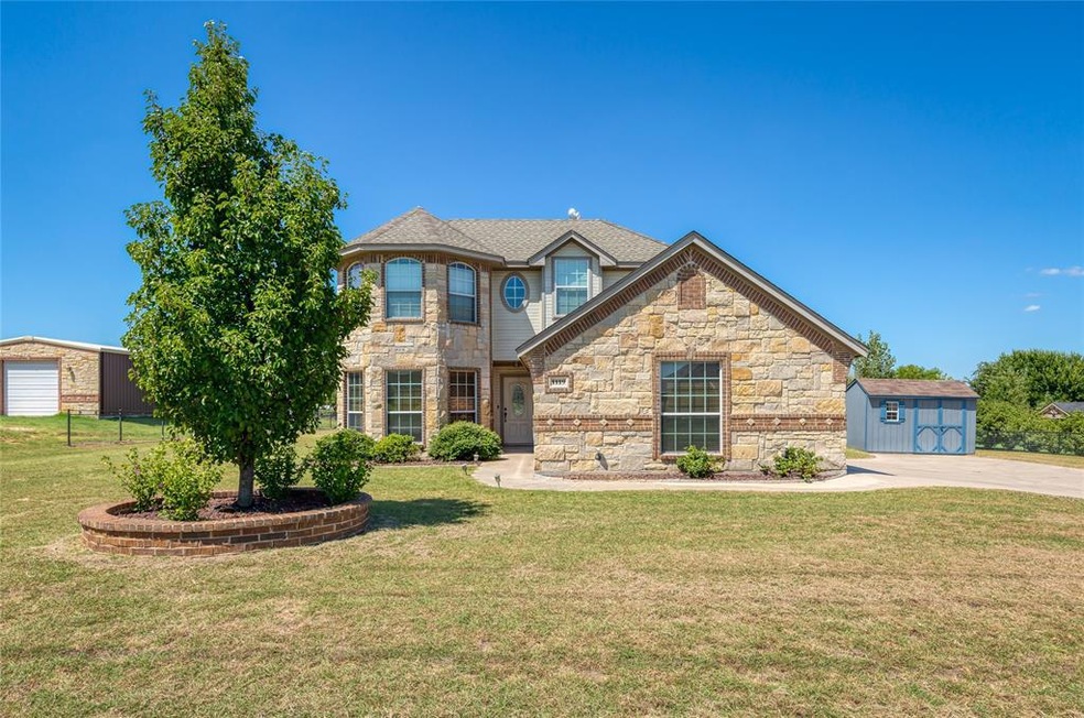 1119 Highland Rd, Springtown, TX 76082 - photo 1