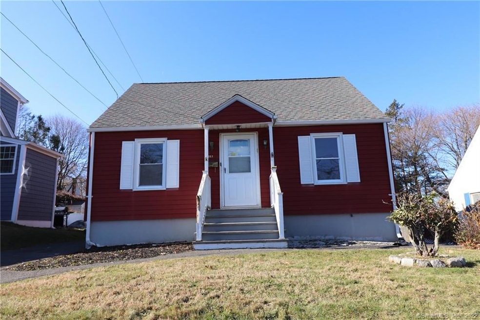 103 Macarthur Dr, Waterbury, CT 06704 - photo 1