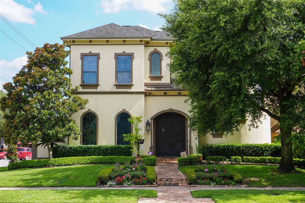 1603 Marshall St, Houston, TX 77006 - photo 1