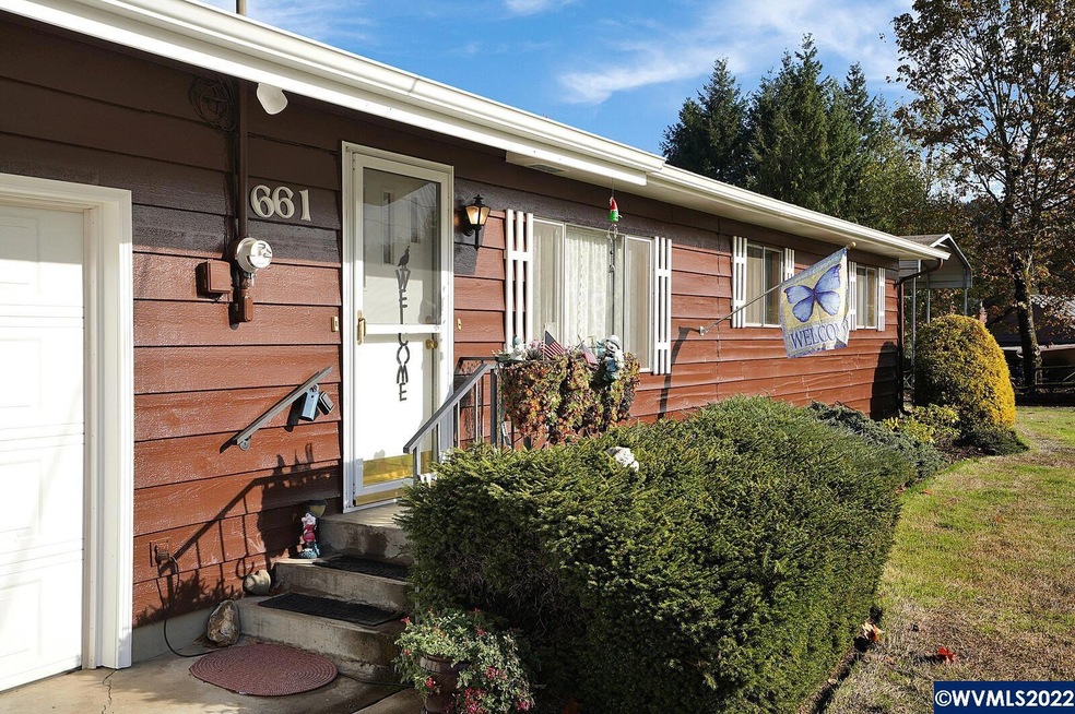 661 Elm St, Lyons, OR 97358 - photo 1