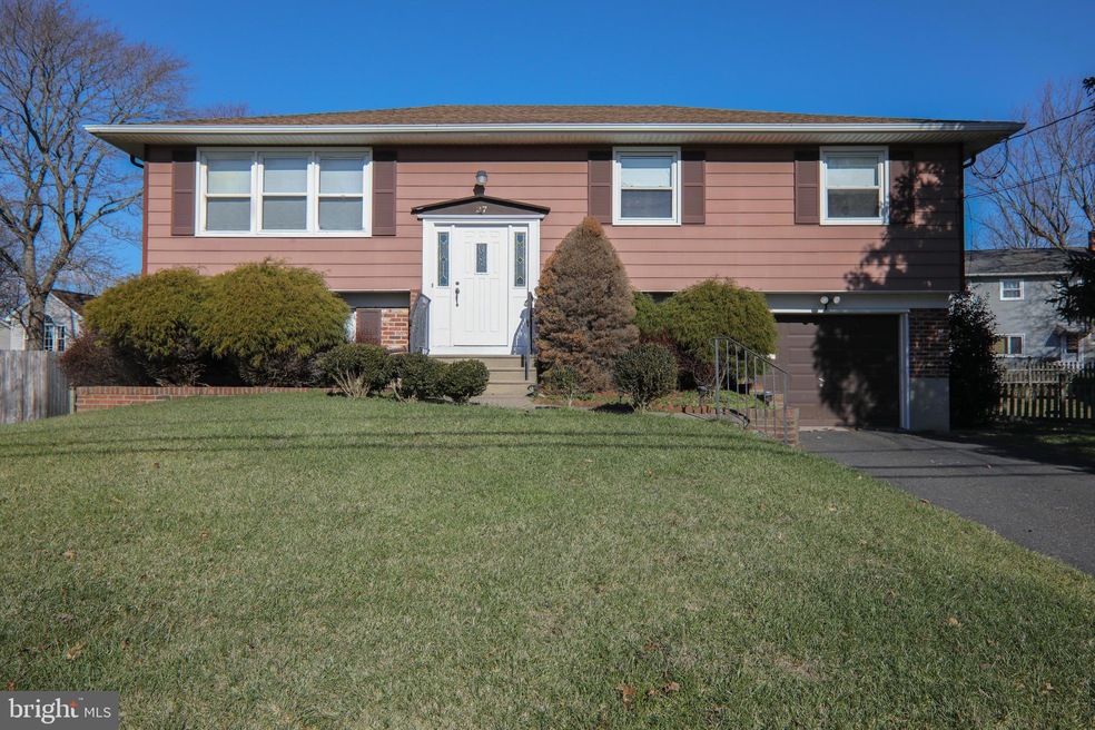 27 Regent Rd, Cherry Hill, NJ 08003 - photo 1