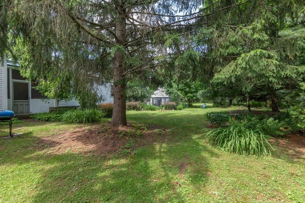 130 Hampstead Rd, Derry, NH 03038 - photo 1