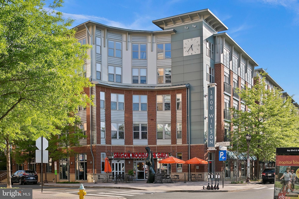 Under Contract $735,000 • Co-Listing Agent