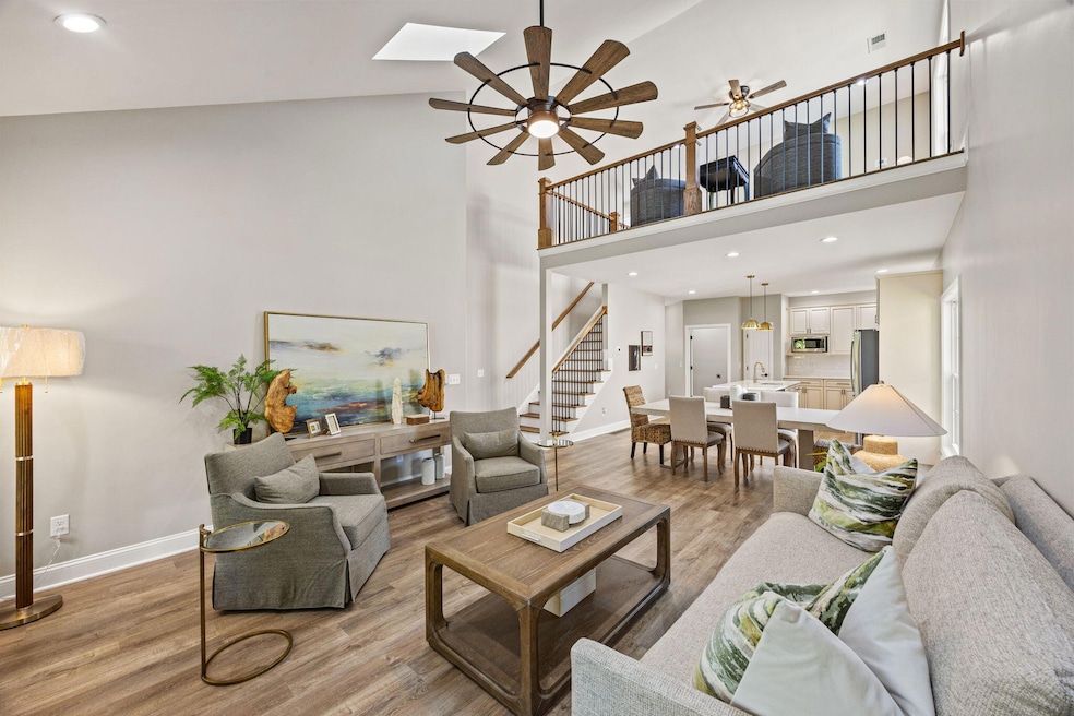 232 Sugartree Ln, Versailles, KY 40383 - photo 1