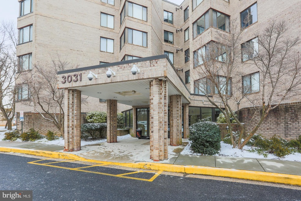 3031 Fallstaff Rd unit 102C, Baltimore, MD 21209 - photo 1