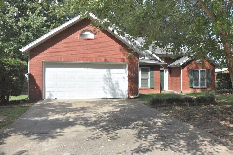 502 E Mccormick St, Prairie Grove, AR 72753 - photo 1