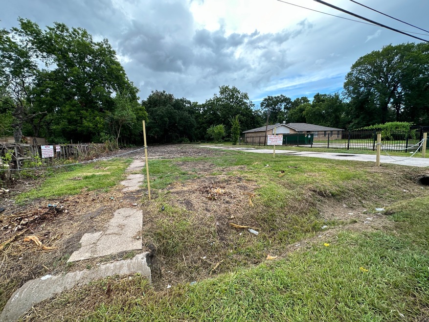 9620 Beckley St, Houston, TX 77088 - photo 1