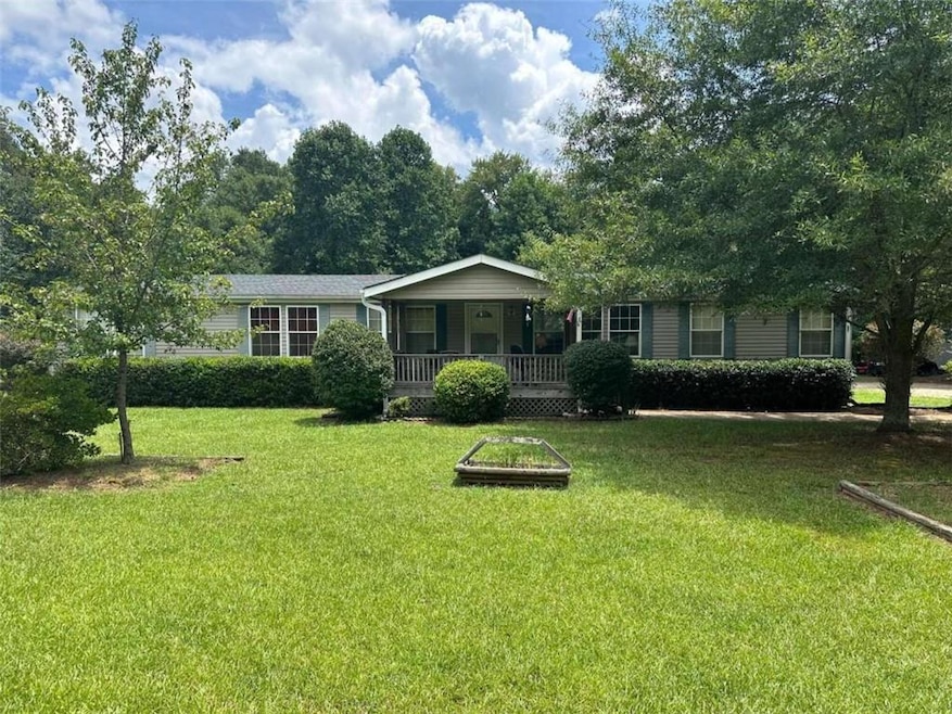 560 8th St, Statham, GA 30666 - photo 1