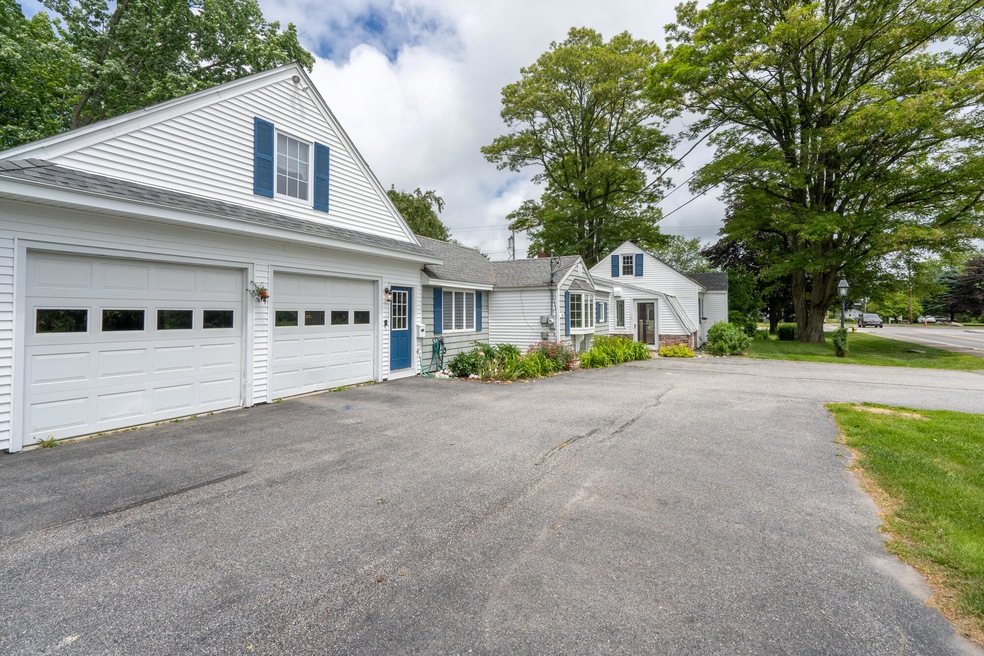 114 Spring St, Yarmouth, ME 04096 - photo 1